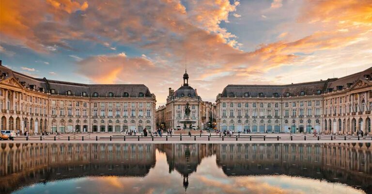 Bordeaux, France, Tours, Palace