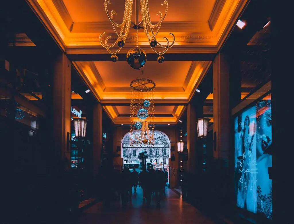 Opulent shopping mall in paris