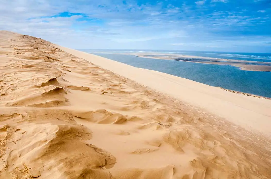 Scenic view of Dune of Pyla, the tallest sand dune in Europe, overlooking the Atlantic Ocean in Arcachon, France